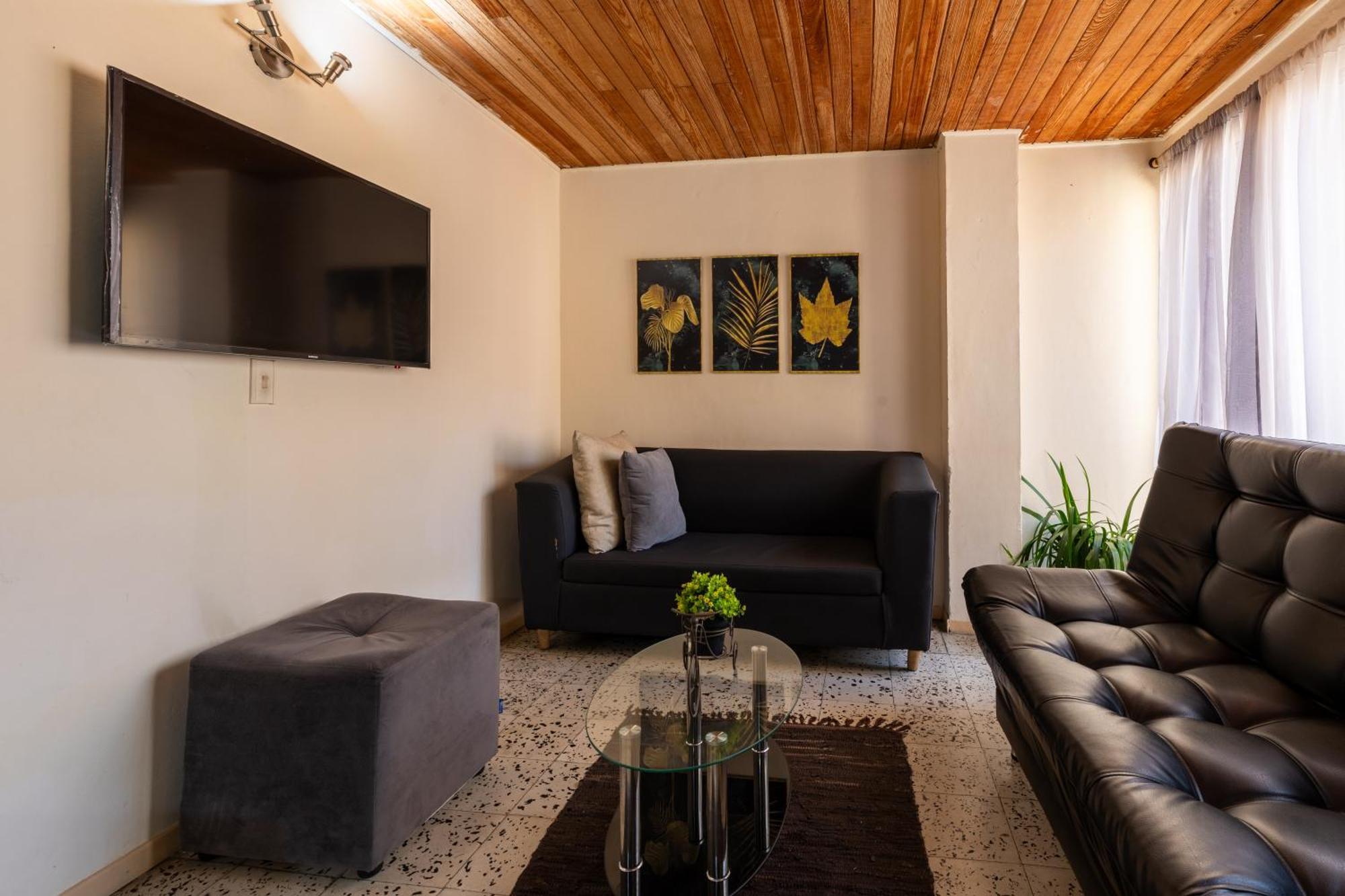 Grande, Hermoso, Acogedor Y Privado